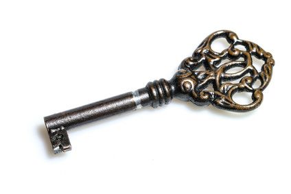 Antiker Möbelschlüssel aus Metall mit verziertem Schlüsselkopf